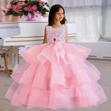 Rózsaszín horgolt csipkés kövecskékkel díszített fodros kislány alkalmi ruha koszorúslány ruha esküvőre
